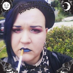 Meet your Posher, Jett